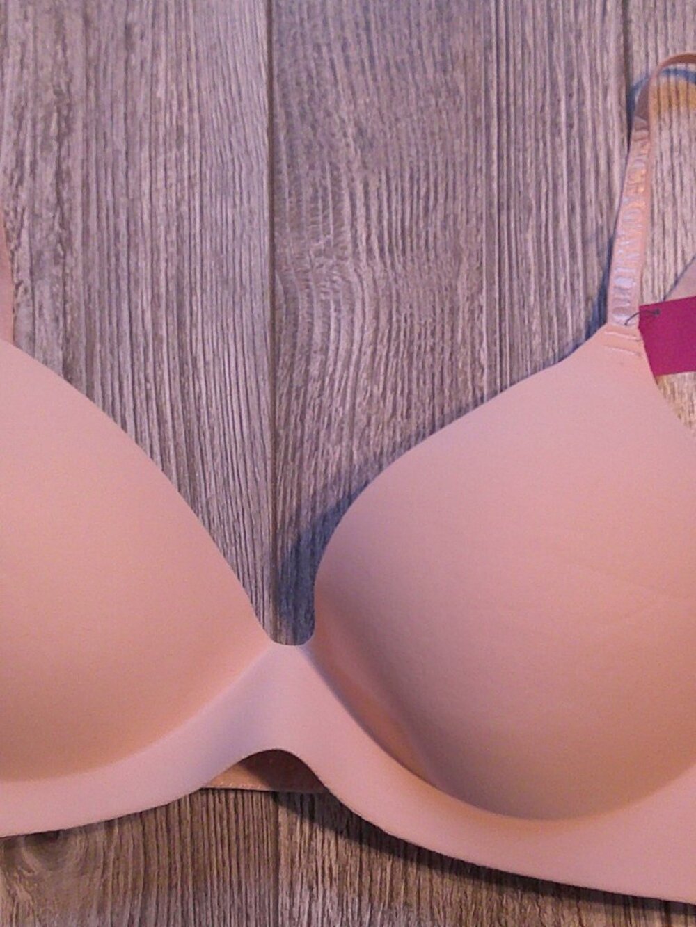 NWT "Vince Camuto" Wire-Free, No-Show, Molded foam, Lightweight BRA 34C